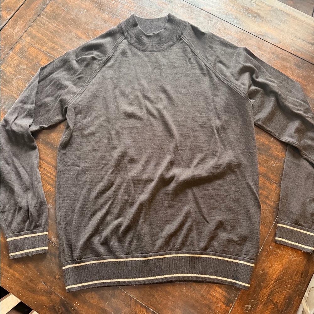Men’s Hugo Boss turtleneck